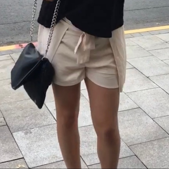 Vici Tie Shorts - Picture 2 of 7